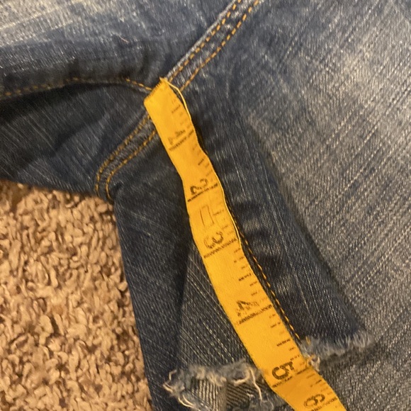 Size 10 denim shorts Vigoss Studio- The Ritz shorts medium wash - Picture 6 of 6